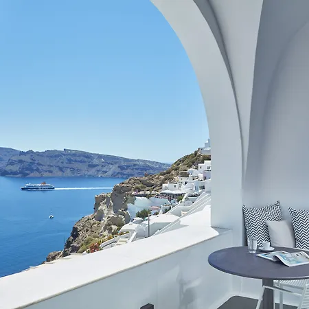 Villaki Oia-2